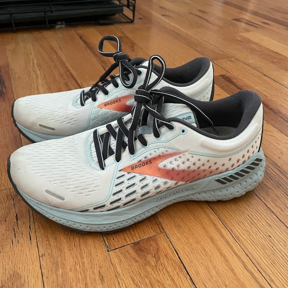 Brooks Adrenaline Sneakers White/Light Blue/ Coral